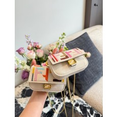 FENDI minigfendi 10cm